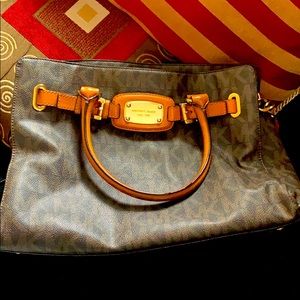 Large over the shoulder Michael Kors purse